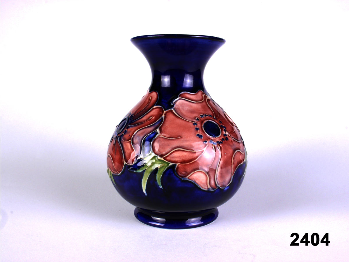 Moorcroft Anemone Vase - Image 4