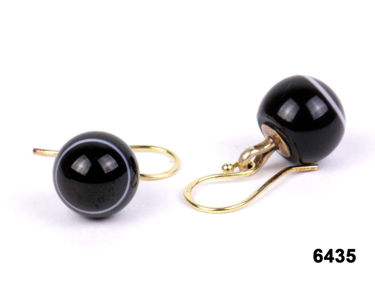 Victorian Banded Agate Earrings - Image 2