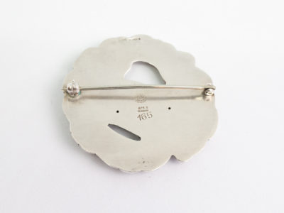 Vintage Georg Jensen dove brooch. Iconic early Georg Jensen dove brooch with No.165 stamped to the back. Made for import to London Bond St shop 1936-44. Photo of back of brooch with pin closed.