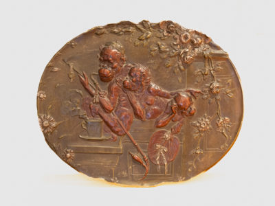 Antique terracotta relief wall plaque by Ernst Wahliss. A fantastic piece of wall art by leading Austrian designer and retailer in ceramics and porcelain Ernst Wahliss. This symbolic work in Art Nouveau manner shows 3 monkeys as symbols for the Spanish-American war 1898, the war originating from the Cuban struggle for independence from Spain. A truly beautiful and rare piece of exceptional art. Stamped and numbered to the back. Main photo of plaque seen front on.