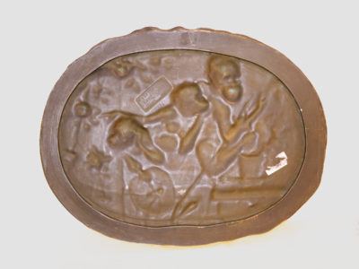 Antique terracotta relief wall plaque by Ernst Wahliss. A fantastic piece of wall art by leading Austrian designer and retailer in ceramics and porcelain Ernst Wahliss. This symbolic work in Art Nouveau manner shows 3 monkeys as symbols for the Spanish-American war 1898, the war originating from the Cuban struggle for independence from Spain. A truly beautiful and rare piece of exceptional art. Stamped and numbered to the back. Photo of back of plaque.
