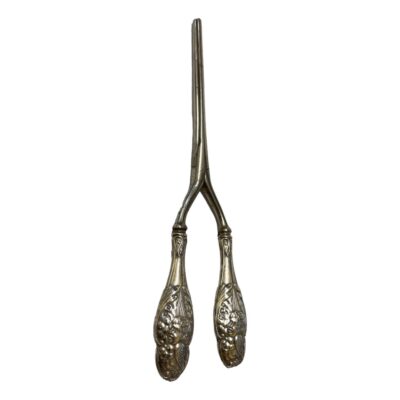 Antique Victorian sterling silver handled curling irons. Fine pair of curling irons with sterling silver handles decorated with cherubs. c1906 Birmingham Assayed & made by H. V. Pitney & Co. Width at widest when closed 54mm at handle ends. Main photo of irons with handles to the bottom centre and irons to the top of photo.