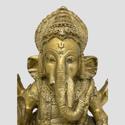 Close up photo of Ganesha's head.